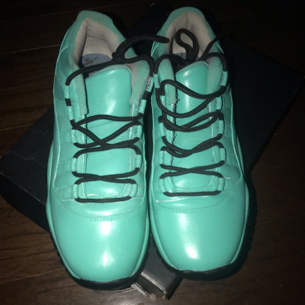 Custom Jordan 11s